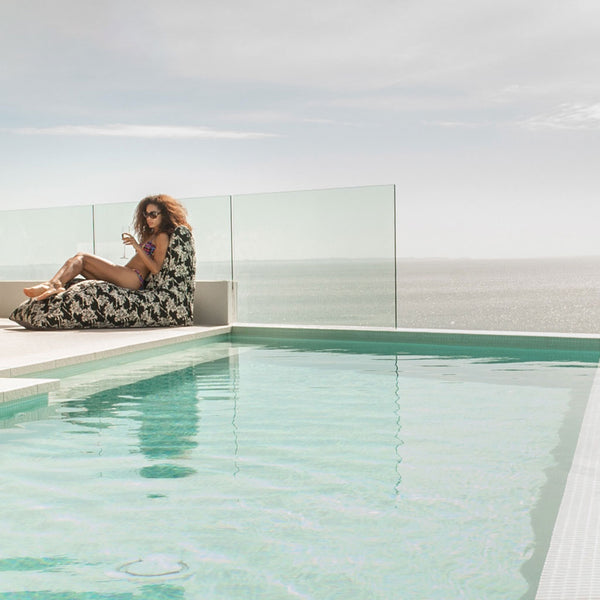 Avatar Lounger Nightbloom Utendørs saccosekk